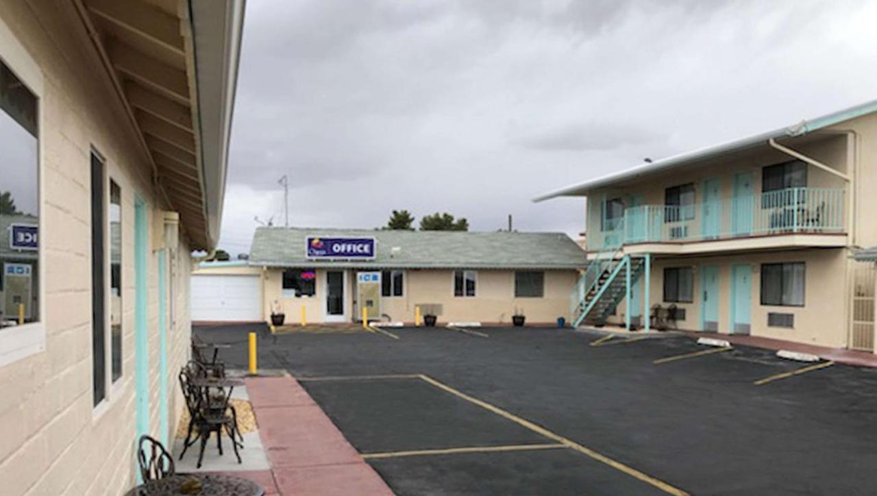 Howard Johnson By Wyndham Ridgecrest, Ca Ridgecrest