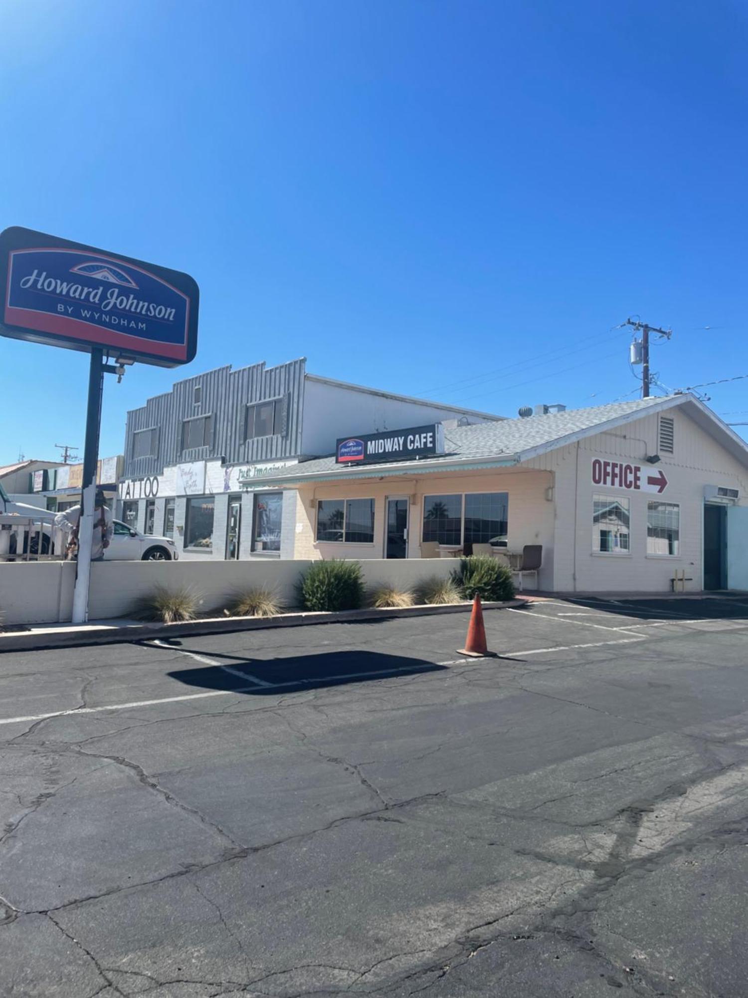 Motel Howard Johnson By Wyndham Ridgecrest, Ca 2*