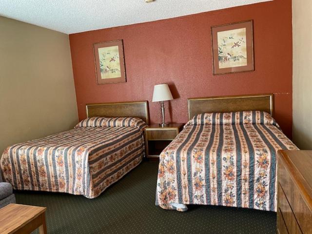 Howard Johnson By Wyndham Ridgecrest, Ca