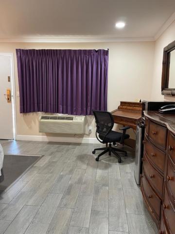 Motel Howard Johnson By Wyndham Ridgecrest, Ca